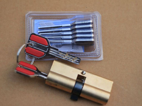 正安24小时上门开锁公司